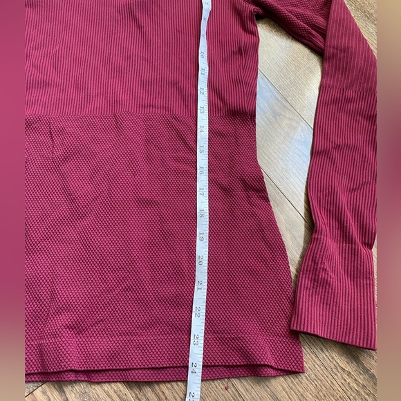 Athleta turtleneck long sleeve shirt women’s size small - Picture 3 of 6